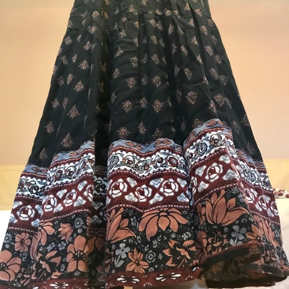 2 dresses for the price of 1!! - Picture 3 of 3